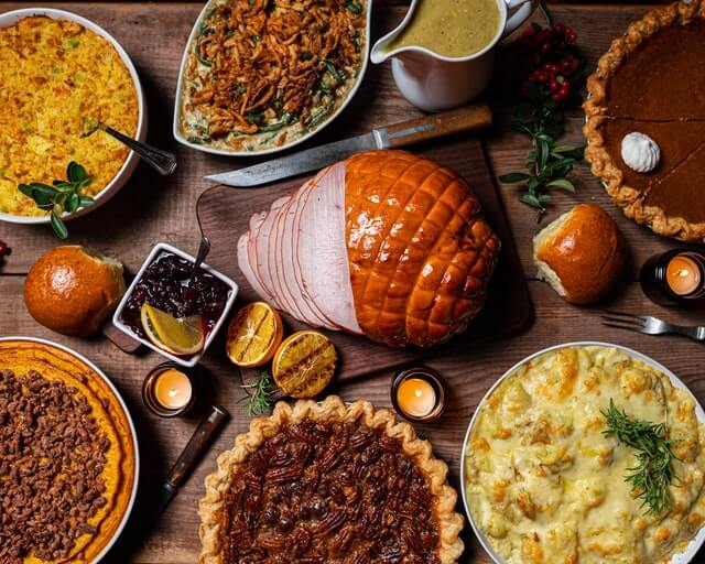 thanksgiving food on a table